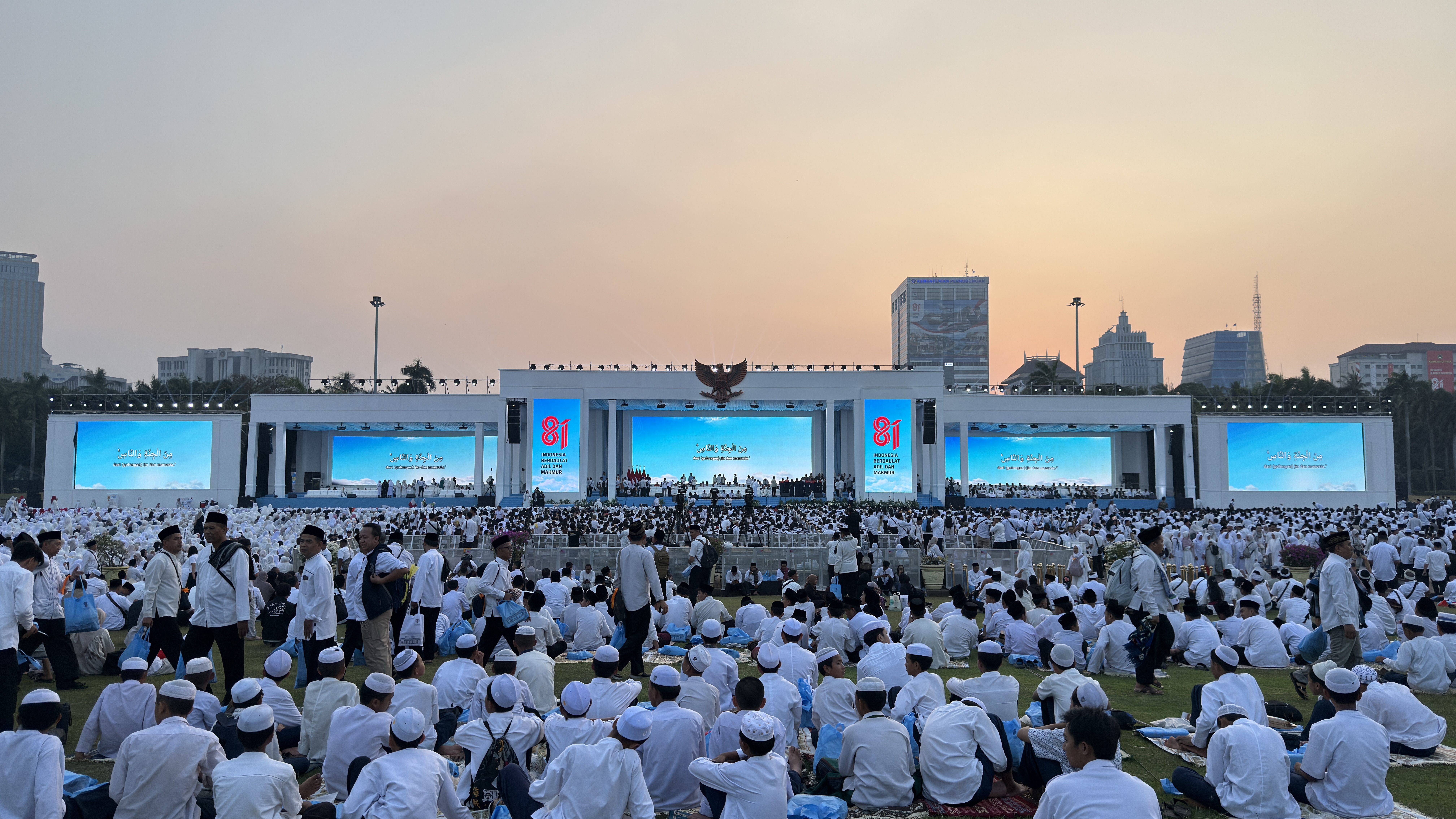 LED Screen Rental Full Service: A Complete Event Solution